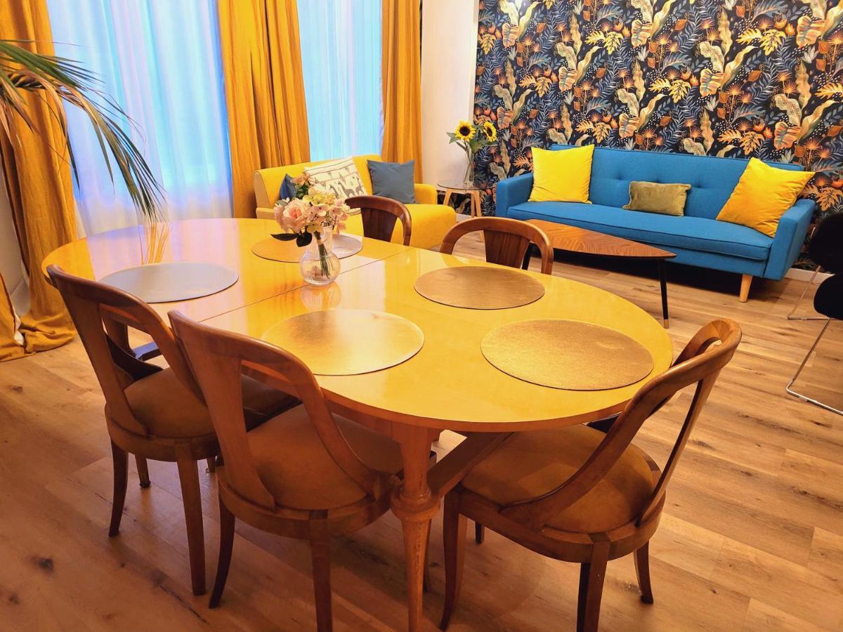 Brand New Camelia Room With Private Bathroom Brüksel Dış mekan fotoğraf